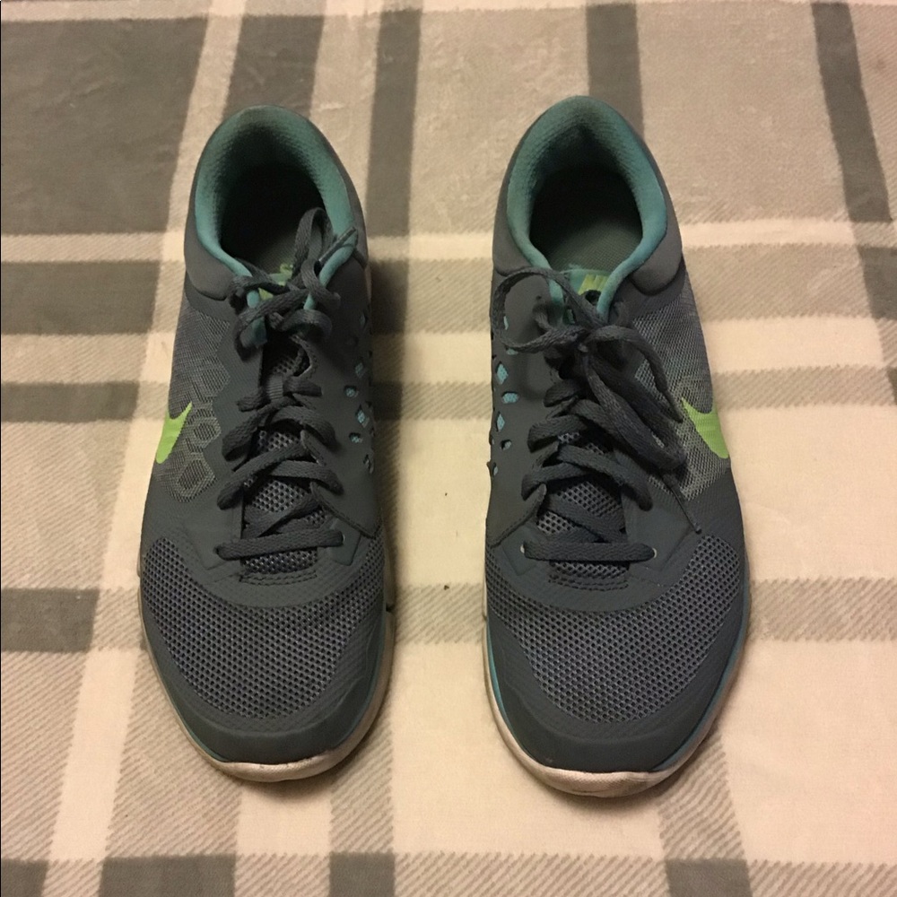 WOMEN NIKE FLEX 2015 RUN SZ 11